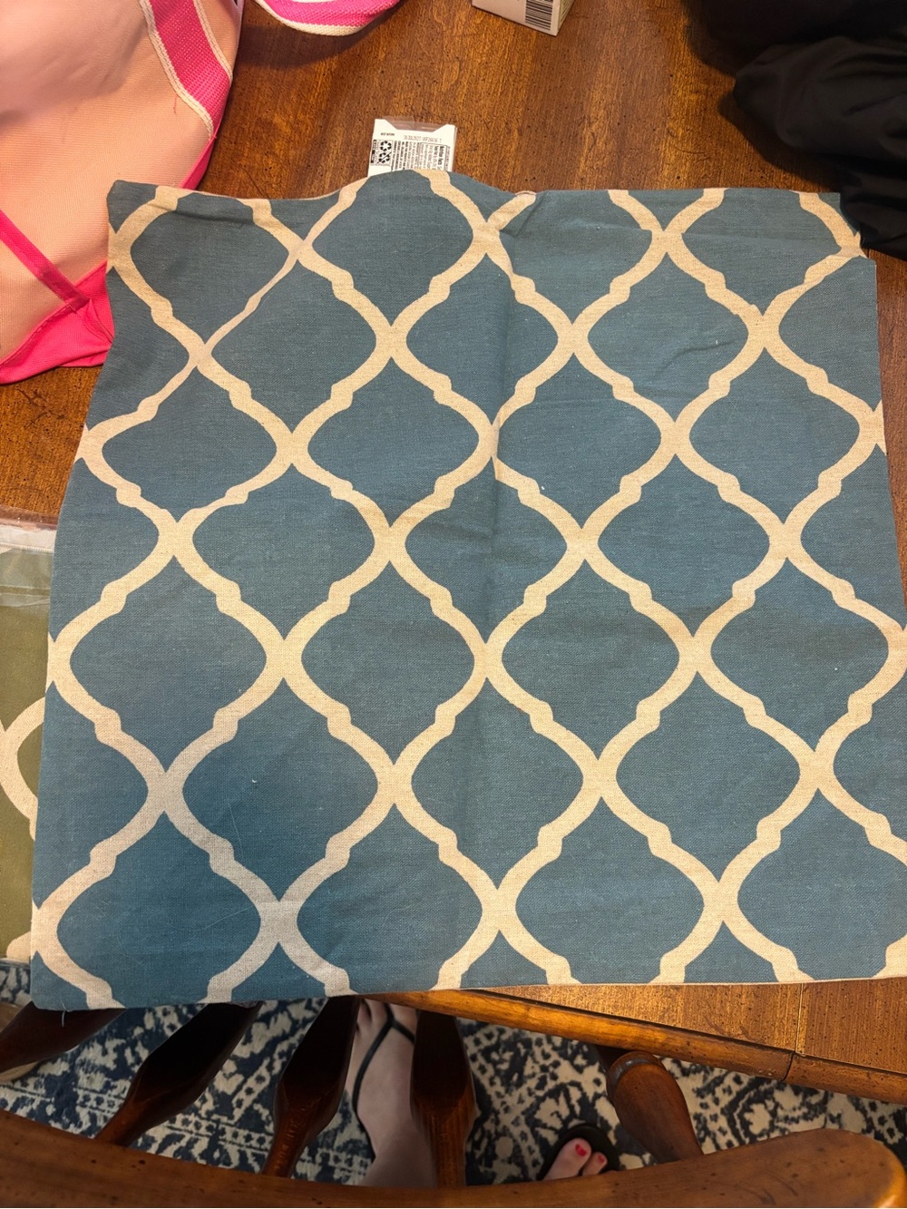 4 18x18 inch pillow cases - Picture 3 of 5